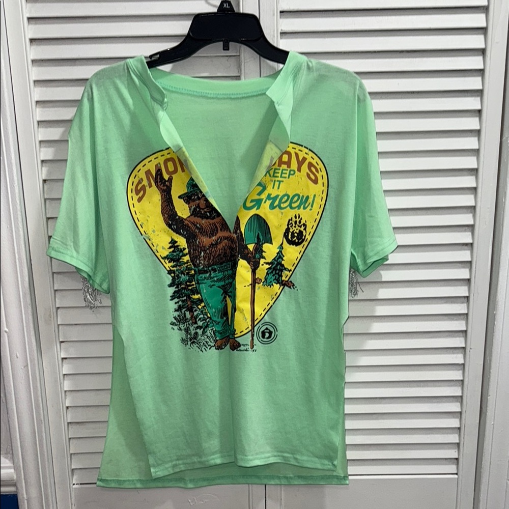 Smokey Bear Keep It Green Women's Short Sleeve Tee - Green
